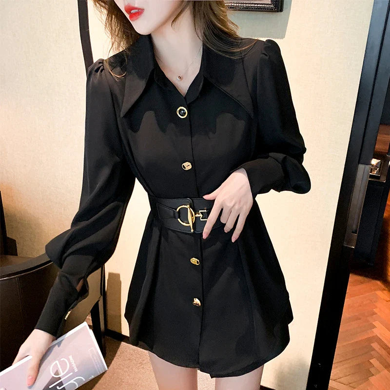 Elegant long sleeve blouse with metal buckle and removable belt in white and black colours