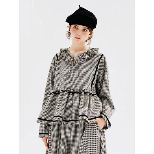 Elegant checkered long-sleeve shirt with doll collar for women, perfect for autumn and winter wear