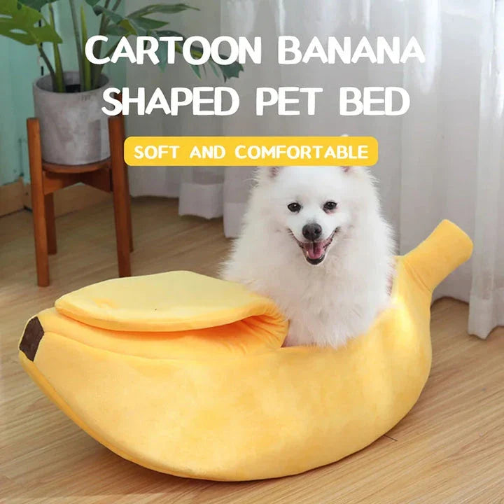 Cosy banana-shaped pet bed with soft, plush fabric for a comfortable and stylish pet retreat