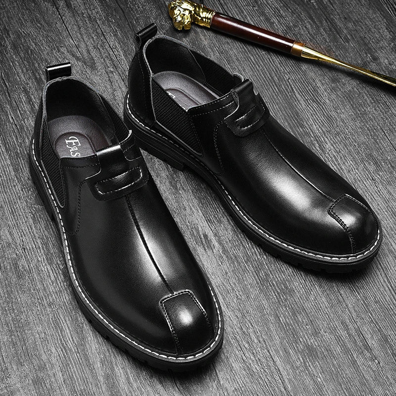 Elegant men's British-inspired Martin boots in genuine cowhide leather with thick soles and middle heels for outdoor comfort and style