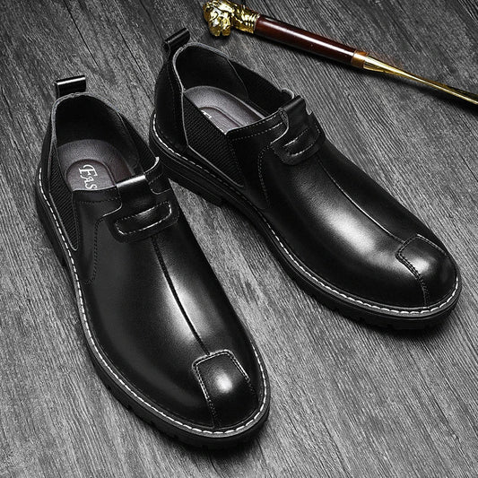 Elegant men's British-inspired Martin boots in genuine cowhide leather with thick soles and middle heels for outdoor comfort and style