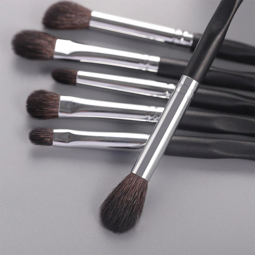 OVW Cosmetic Makeup Brushes Set with high-quality goat hair bristles and wooden handles for flawless makeup application