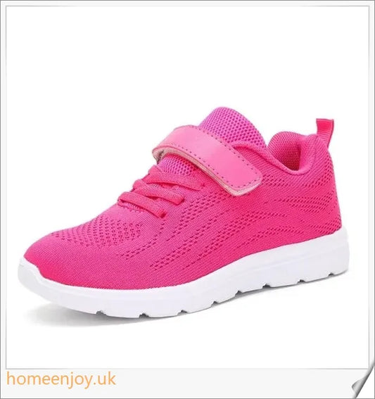 Breathable, lightweight children's sports shoes with flexible MD sole and breathable mesh upper