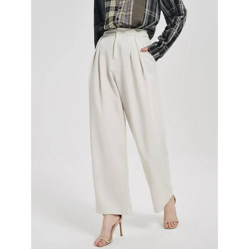 Elegant wide-leg trousers with high waist, perfect for stylish women's summer wardrobe