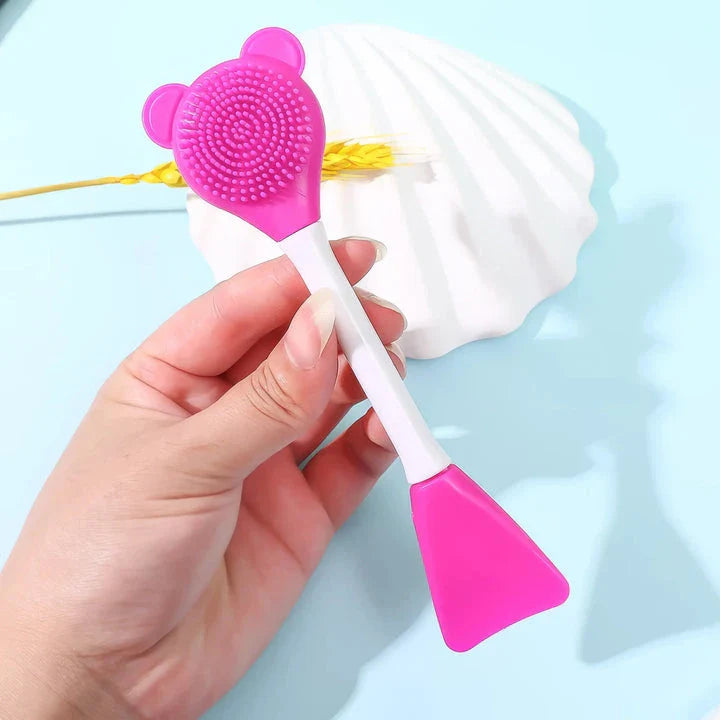 Luxurious silicone bear-shaped face mask applicator brush in various colours for effortless, even skincare product application