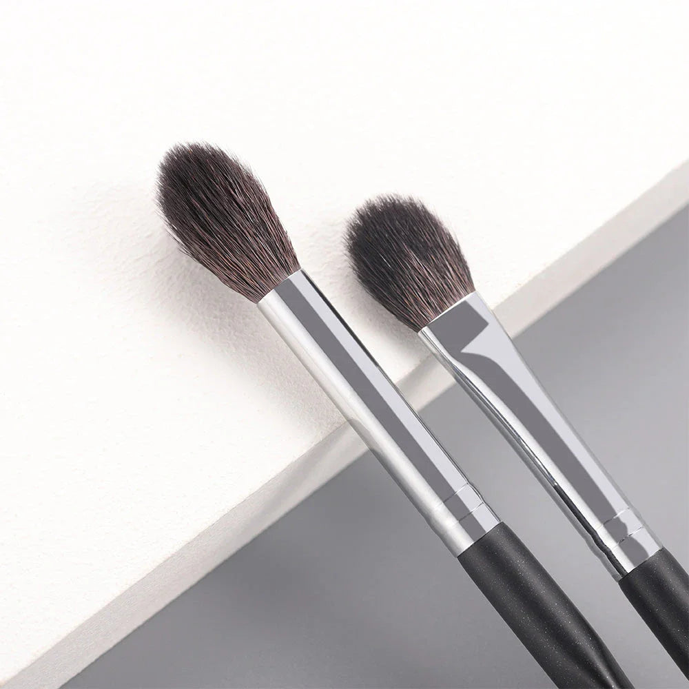 OVW Cosmetic Makeup Brushes Set with high-quality goat hair bristles and wooden handles for flawless makeup application