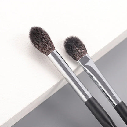 OVW Cosmetic Makeup Brushes Set with high-quality goat hair bristles and wooden handles for flawless makeup application