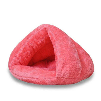 Cosy Cat's Sleeping Bag Bed - Luxurious fleece snuggle nest for cats