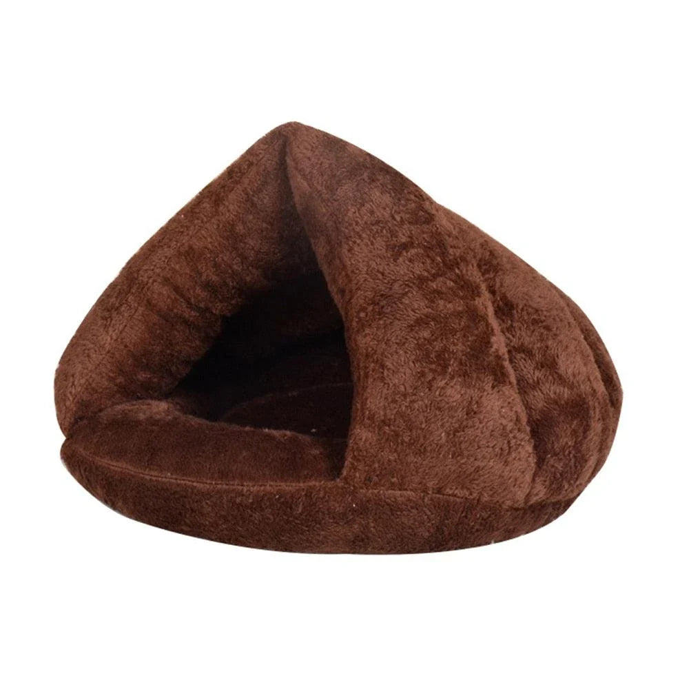 Cosy Cat's Sleeping Bag Bed - Luxurious fleece snuggle nest for cats