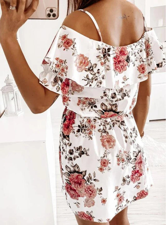 A stylish floral print dress with a flattering waist design, perfect for professional commuting