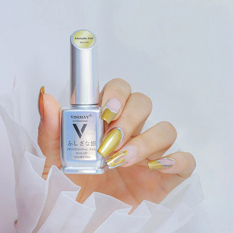 Metallic Mirror Silver Gel Nail Polish with a sleek, reflective shine for a professional, long-lasting manicure