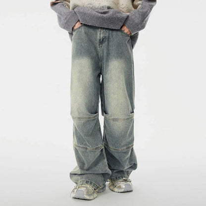 Men's overalls in retro blue denim with zipper fly and comfortable mid-waist design
