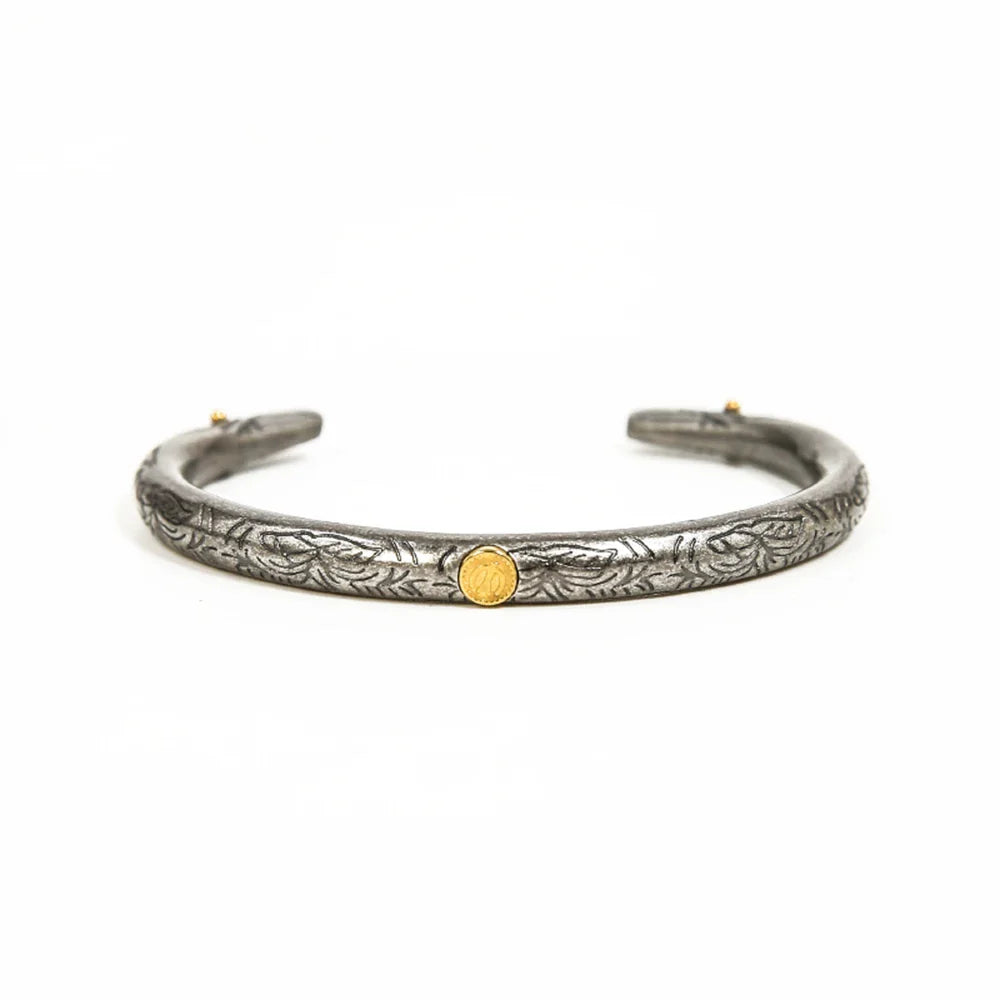 Retro Japanese-Style Viking Battle Bracelet for Men, featuring premium 16L titanium steel construction and a sophisticated, adjustable design.