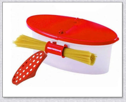 Versatile microwave pasta cooker with convenient handles and precise water-filling lines for quick and easy pasta preparation