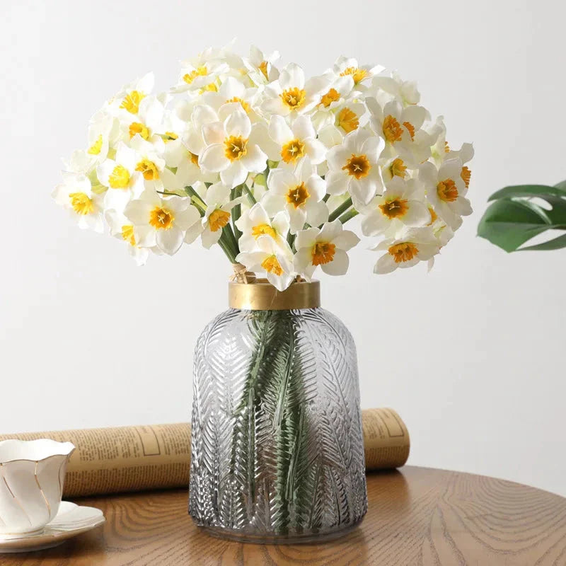 Elegant 6-Piece Artificial Narcissus Flower Bouquet - Lifelike silk narcissus flowers for hassle-free home and event decor