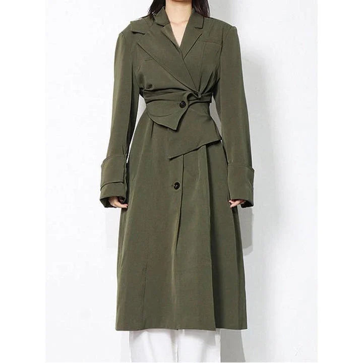Elegant high-waist windbreaker trench coat for women in a classic British style with removable sleeves and a single-breasted closure