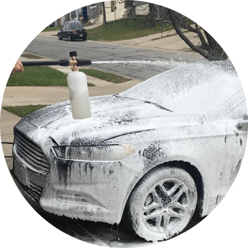 Trendha Foam-Generating Tank for convenient at-home car washing with adjustable spray intensity