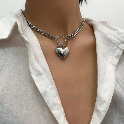 Elegant Heart Pendant Punk Choker Necklace made of durable metal chain with a romantic heart pendant design