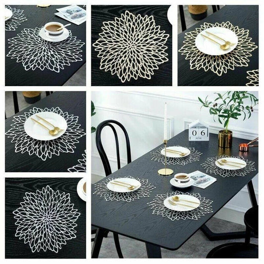 Elegant flower-shaped PVC placemat in gold colour, adding a touch of refined sophistication to any dining table