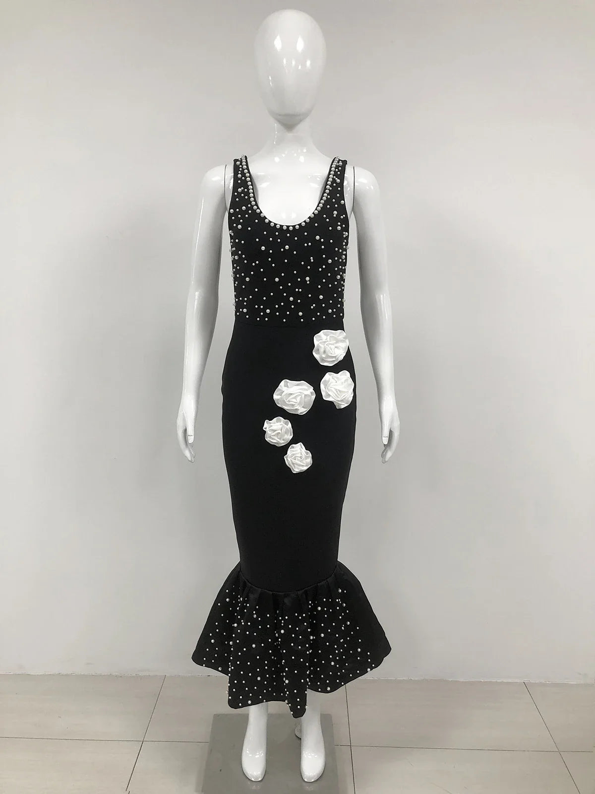 Elegant slim-fit beaded floral dress in black colour