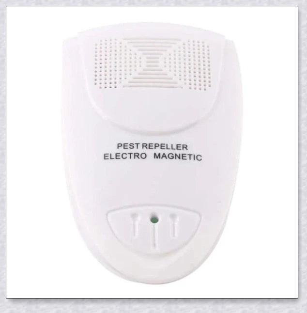 Ultrasonic bat repellent device with high-frequency soundwaves to drive away pests without harming humans or pets