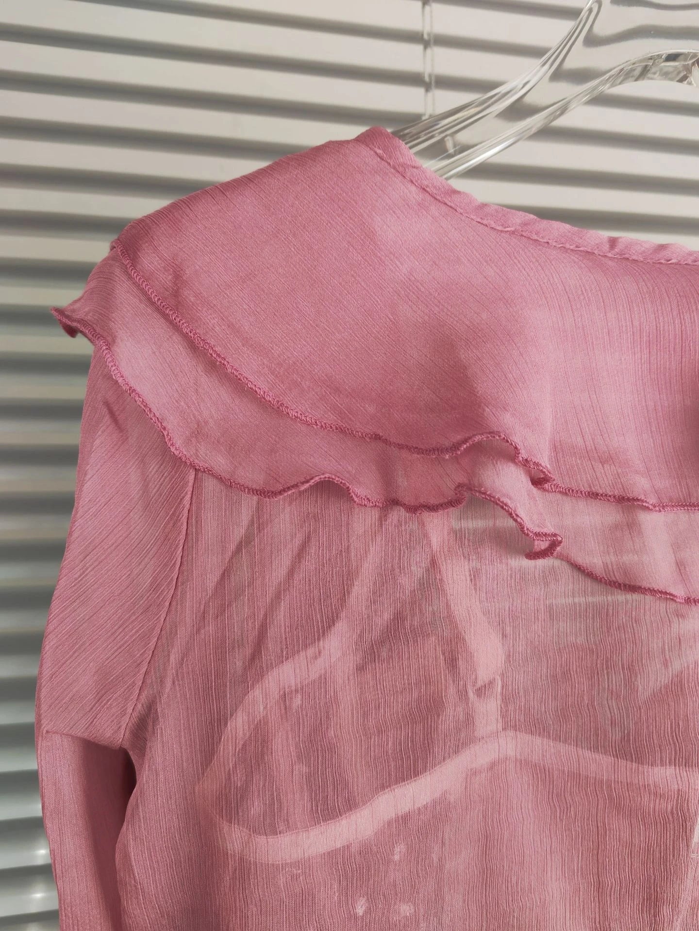 Elegant two-piece chiffon cardigan set with lace trim, available in black, white, and pink colours