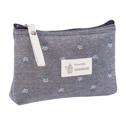Floral Canvas Cosmetic Bag with Vibrant Flower Pattern for Stylish Travel and Makeup Organisation