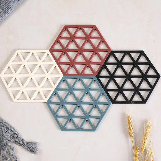 Premium geometric design cup coasters made of high-quality rubber to protect surfaces and add style to your home or office