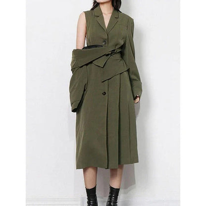 Elegant high-waist windbreaker trench coat for women in a classic British style with removable sleeves and a single-breasted closure