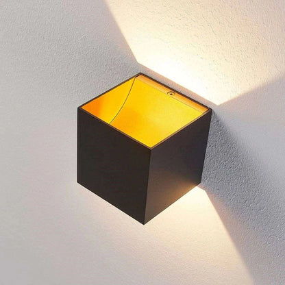 Adjustable Beam LED Outdoor Wall Light with customisable lighting and modern aluminium design