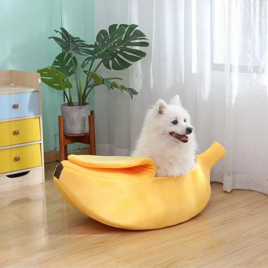Cosy banana-shaped pet bed with soft, plush fabric for a comfortable and stylish pet retreat