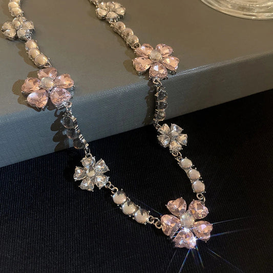 Elegant floral necklace with a delicate design, inspired by the vibrant gardens of Britain