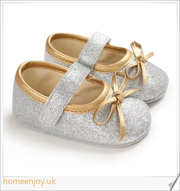 Enchanting princess-style toddler shoes in various colours, featuring sparkling sequins and a comfortable, secure design.