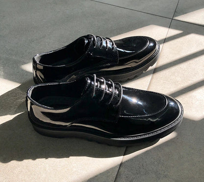 Premium microfiber leather casual shoes with thick rubber sole, low-top design, and striking Korean-inspired details