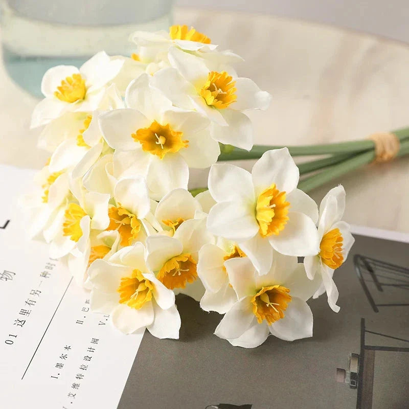 Elegant 6-Piece Artificial Narcissus Flower Bouquet - Lifelike silk narcissus flowers for hassle-free home and event decor