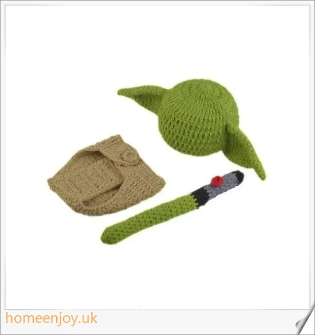 Adorable Baby Yoda Beanie Hat for Newborns - Soft, Cosy Cotton Design with Crochet Detailing