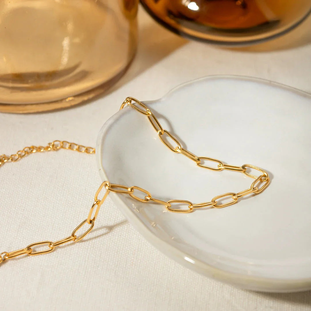 Elegant 18K gold-plated stainless steel paper clip chain anklet with minimalist, sophisticated design