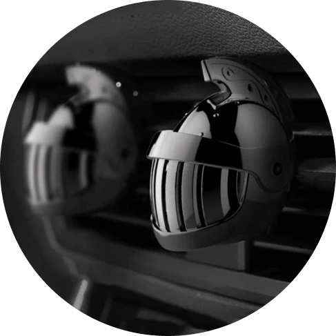 Aluminium alloy Medieval Knight Helmet shaped air freshener with fragrance tablet for vehicle interiors