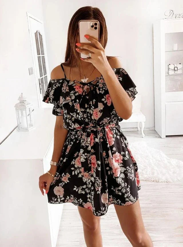 A stylish floral print dress with a flattering waist design, perfect for professional commuting