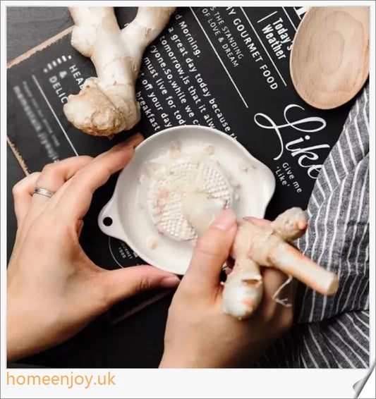 Ceramic ginger grater with no sharp blades, ideal for a family-friendly kitchen