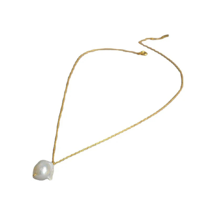 Elegant freshwater pearl necklace with a unique fish tail-shaped pendant and a delicate O-shaped chain
