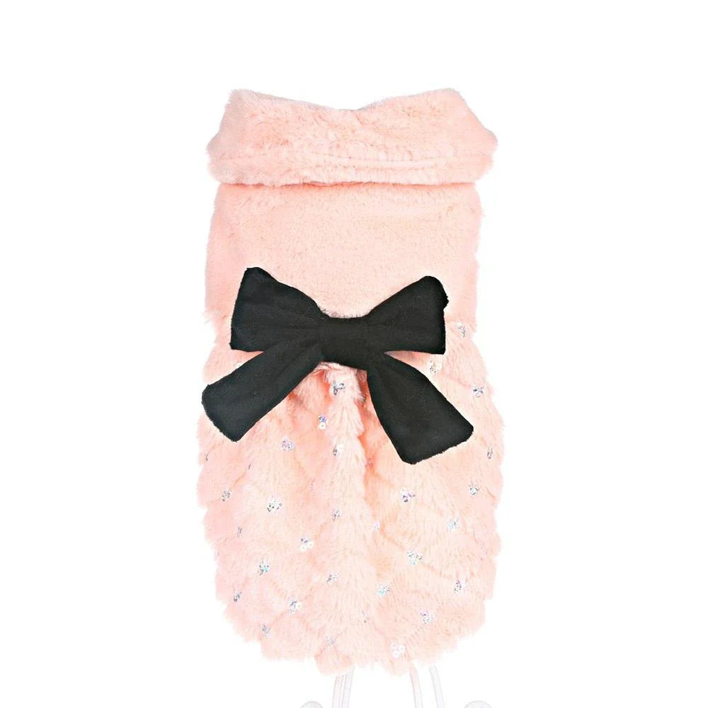 Elegant and cosy cat winter coat with hooded design, made from premium cotton and soft fur