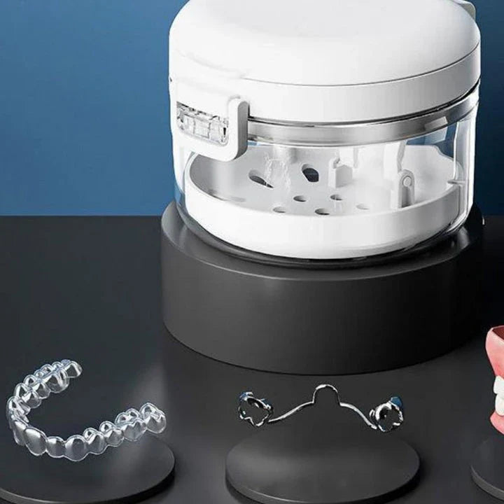 Portable Orthodontic Retainer Case for Storing and Protecting Dental Braces and Appliances