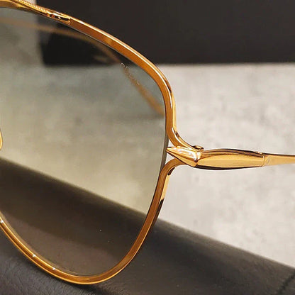 Premium pure titanium frame classic vintage pilot sunglasses with UV400 protection and gold finish
