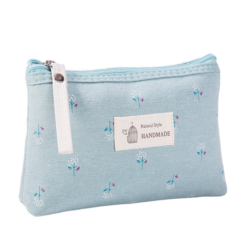 Floral Canvas Cosmetic Bag with Vibrant Flower Pattern for Stylish Travel and Makeup Organisation