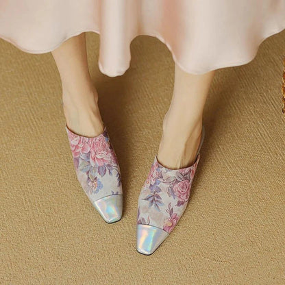 Elegant suede mule slippers with a chic 3cm square heel, designed for everyday comfort and style