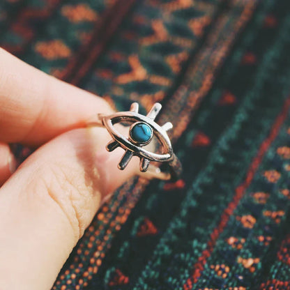 Elegant sterling silver ring with a natural turquoise stone, a timeless accessory for the fashion-conscious UK consumer