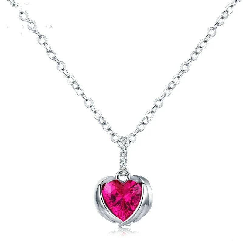 Trendha Sterling Silver Necklace - A captivating accessory that blends British elegance with modern sophistication