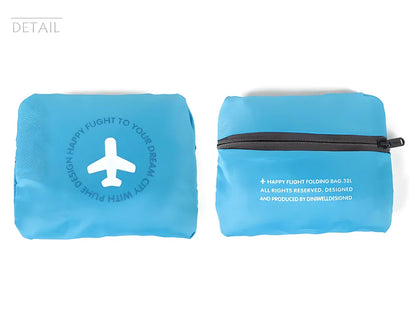 Spacious and foldable envelope-style travel bag with ample 32-litre capacity and lightweight, durable construction